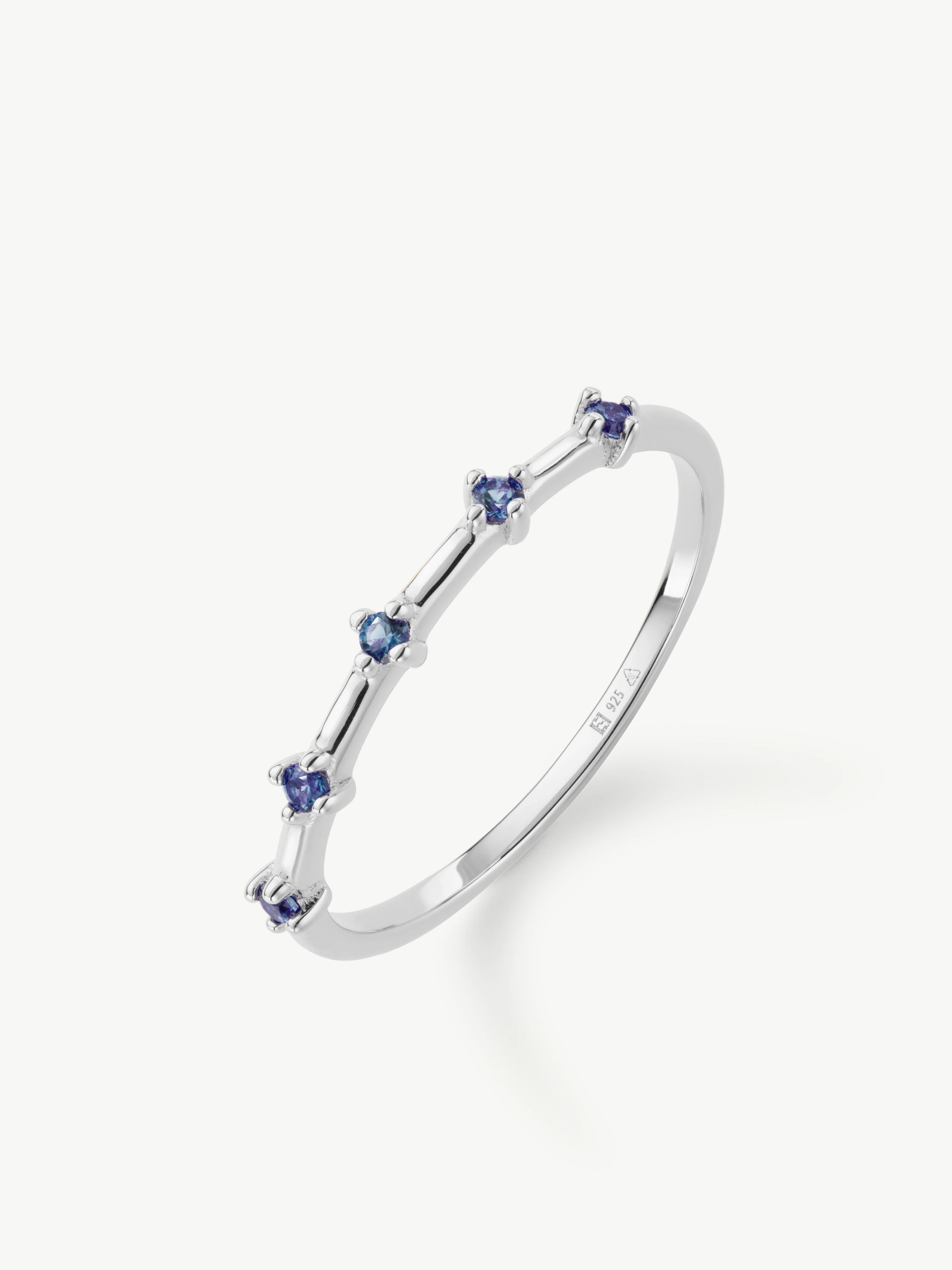 'Astra' Sapphire Ring - Image 7