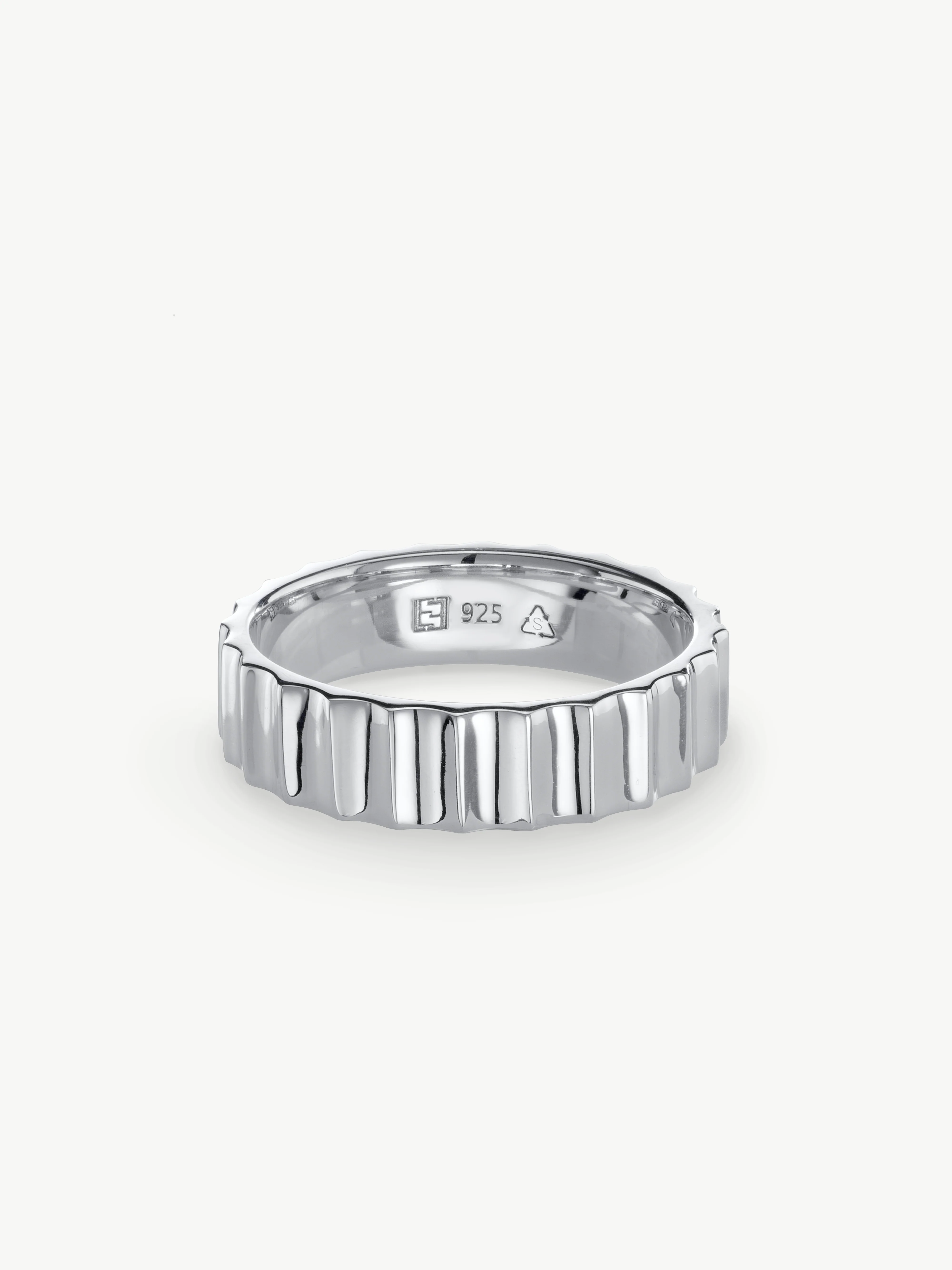 Chunky Ridged Ring - Image 3
