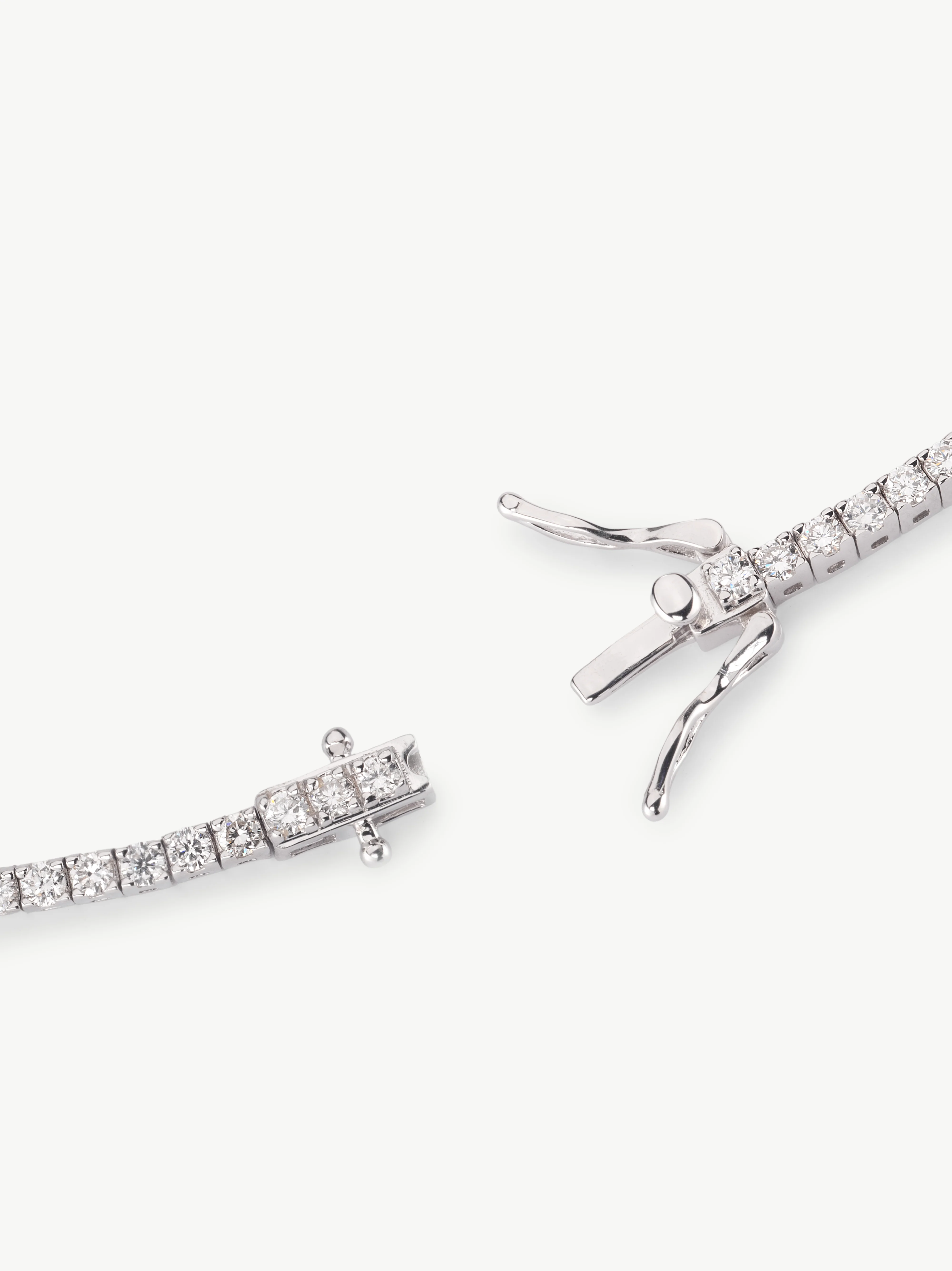 Classic Diamond Tennis Bracelet 2.35ct to 2.52ct - Image 6