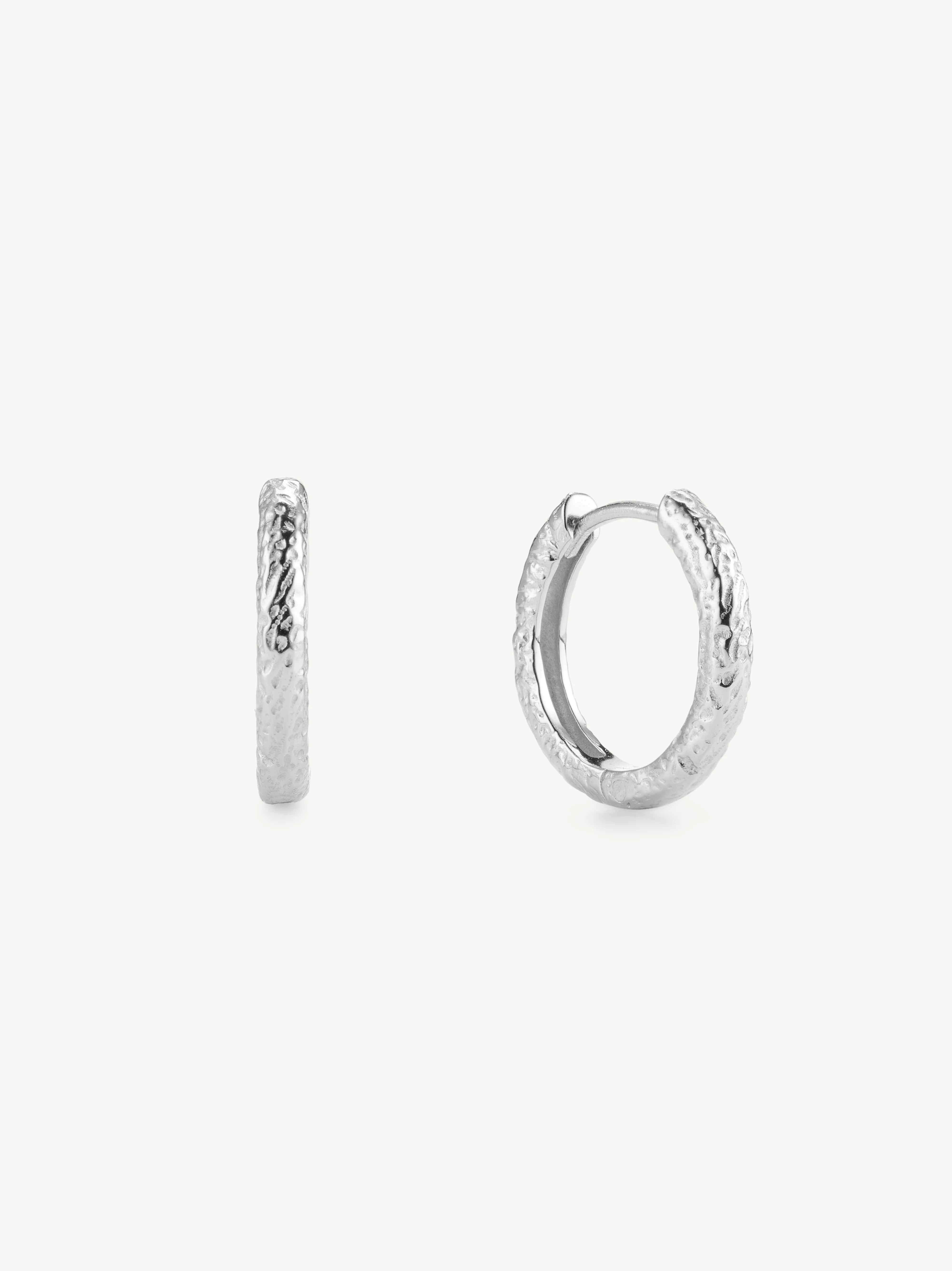 Crushed Textured Small Hoops - Image 4
