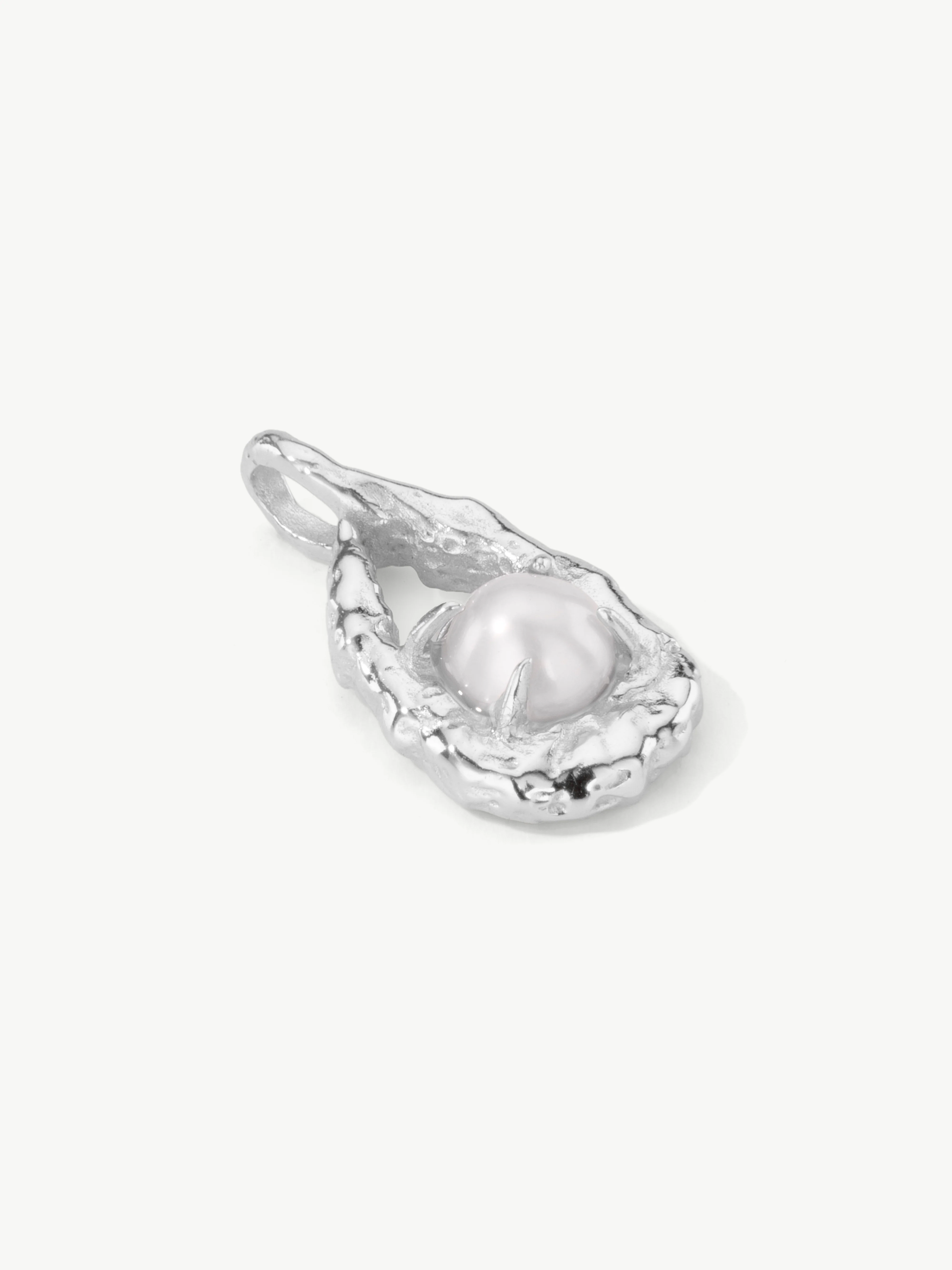 Giovanna Freshwater Pearl Pendant - Image 6